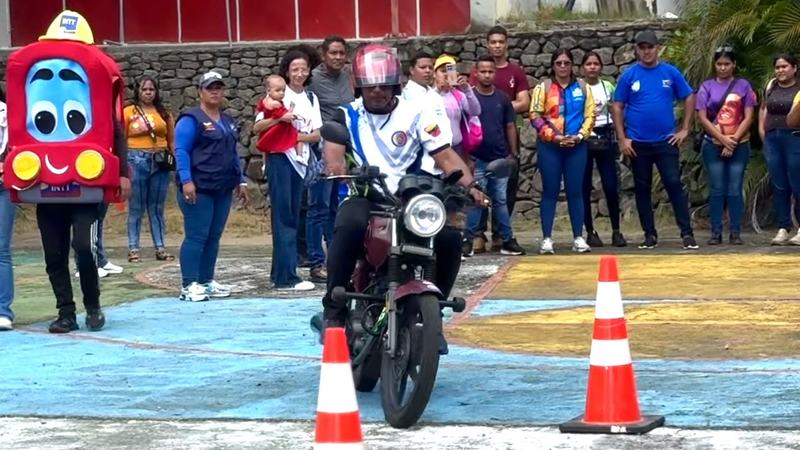 BOLÍVAR | Inces e INTT capacitan a jóvenes motorizados en seguridad vial