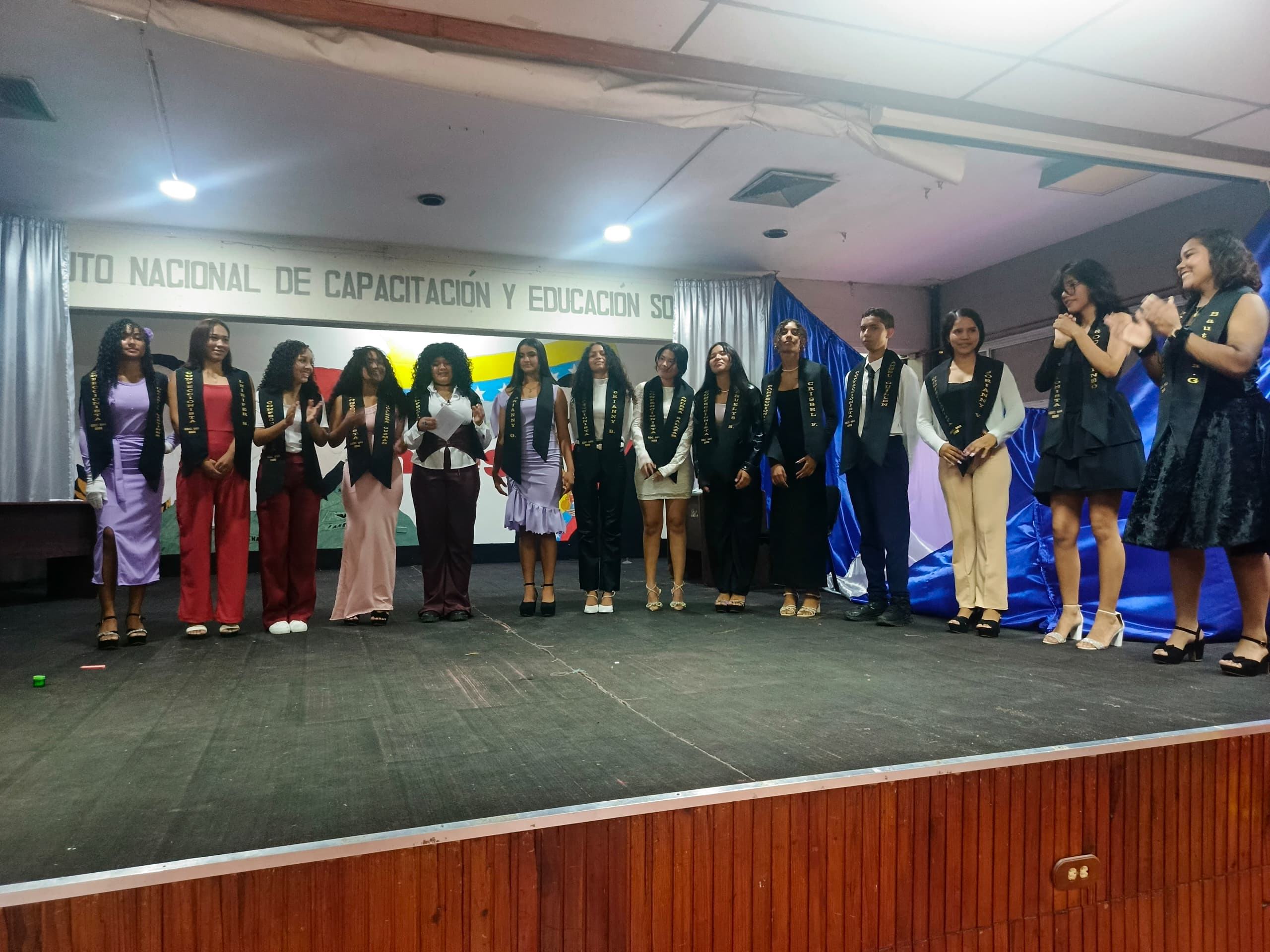 ANZOÁTEGUI | Inces egresó a 15 confeccionistas de prendas de vestir en Puerto La Cruz