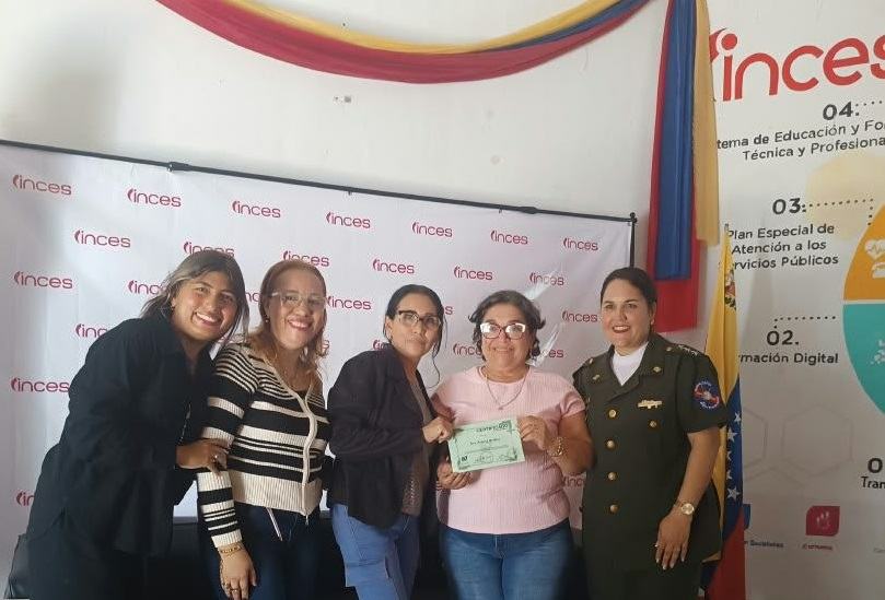 GUÁRICO | Inces rinde homenaje a sus trabajadores con entrega de botones por años de servicio