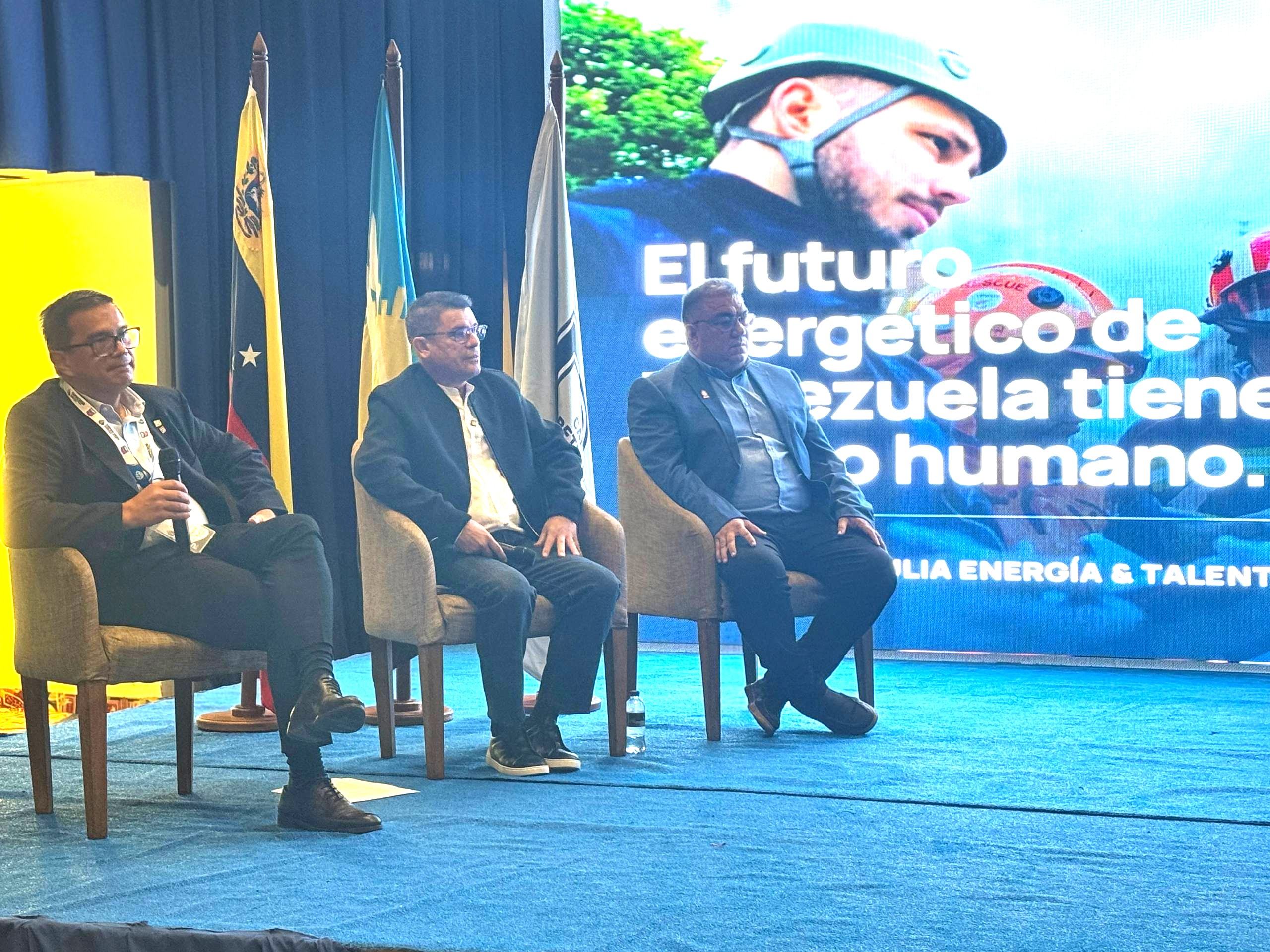 Foro Nexos y CEPEG abren el camino para la formación en materia de hidrocarburos
