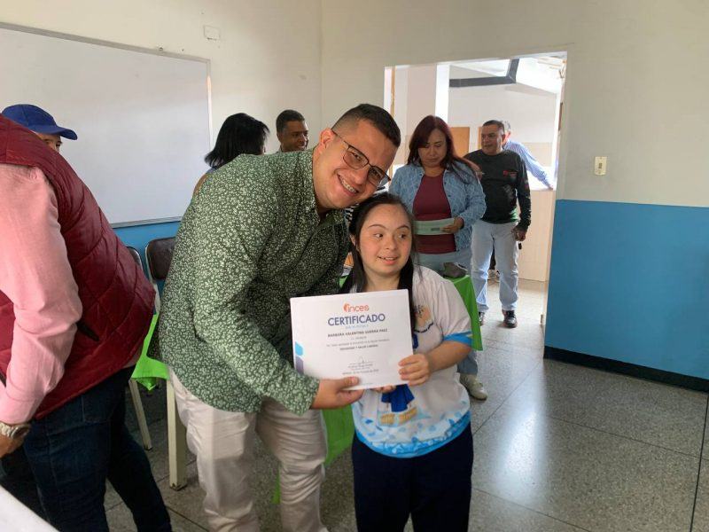 MÉRIDA | Estudiantes de escuela especial egresaron del Inces en Seguridad y Salud Labora - inline