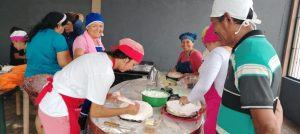 BARINAS  |  Habitantes de la comunidad de Rosa Inés se capacitan en el área de pastelería y repostería