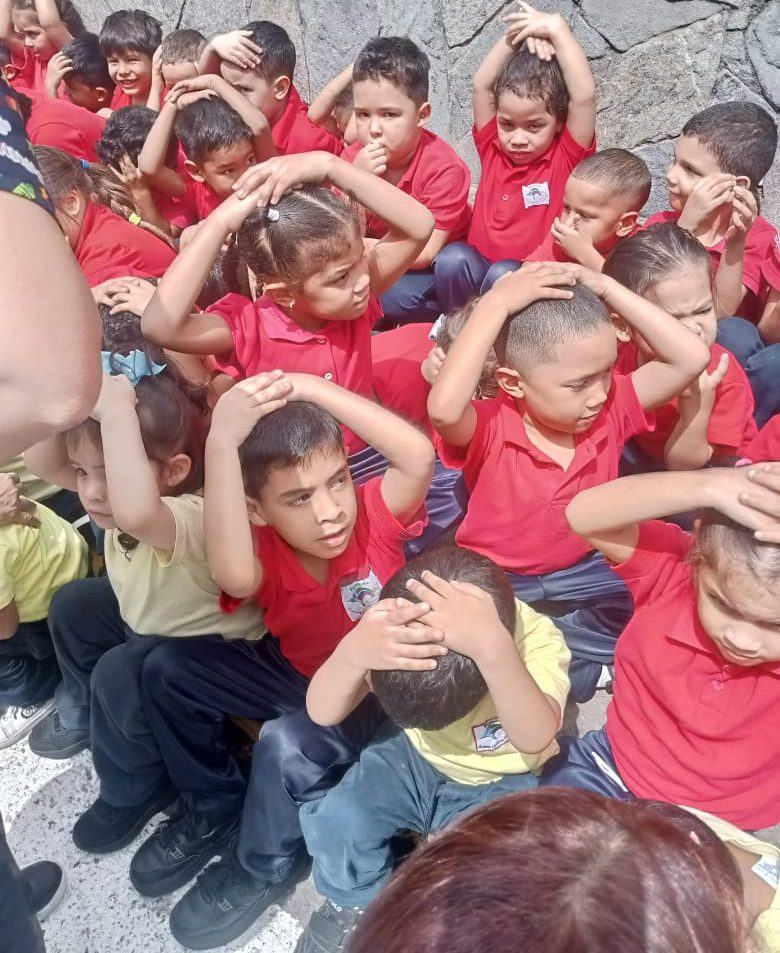 Inces realizó simulacro de desalojo en preescolar Carmen Leonor Velásquez - inline