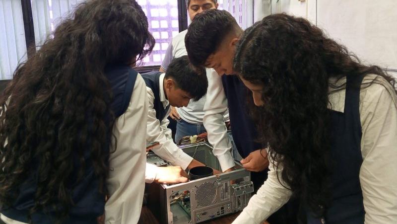 BARINAS | Aprendices del Inces fortalecen habilidades técnicas en arquitectura del computador