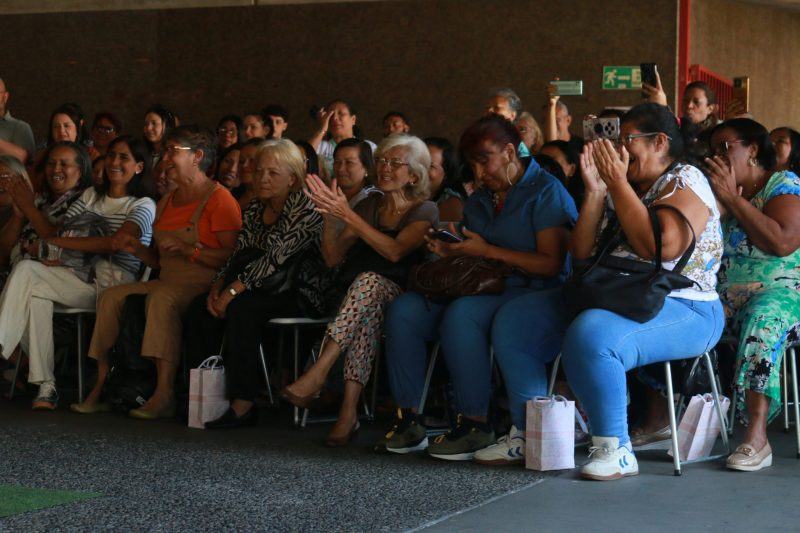 Inces rinde emotivo homenaje a sus madres trabajadoras con una jornada llena de música, alegría y so - inline