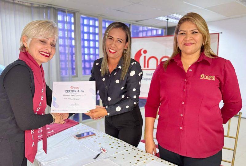 BOLÍVAR | Profesionales de la peluquería se certifican con éxito en el Inces Bolívar - inline