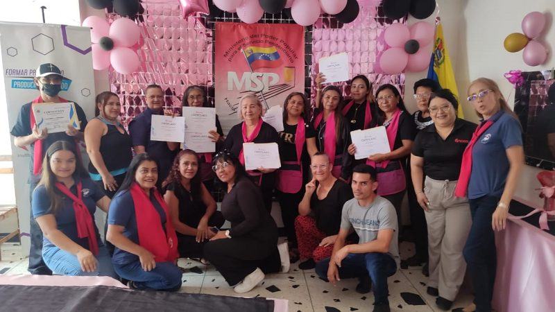 LARA | Inces entrega certificados a madres de privados de libertad