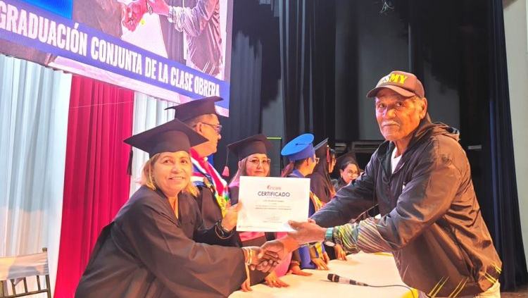 YARACUY | Inces otorgó certificaciones a trabajadores de Corpoelec y de la Empresa Minerales