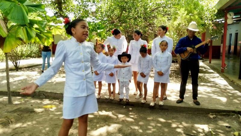 AMAZONAS | Bachillerato Productivo rindió emotivo homenaje a las madres en su día