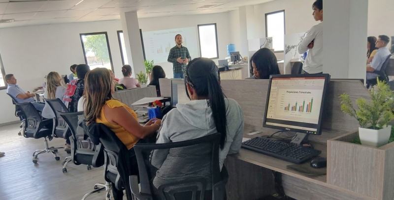 FALCÓN  |  28 trabajadores de Corpoelec iniciaron el perfil productivo analista de sistema con el Inces