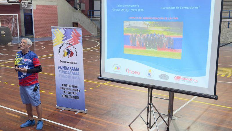 Inces actualizó a entrenadores de voleibol de todo el país - inline