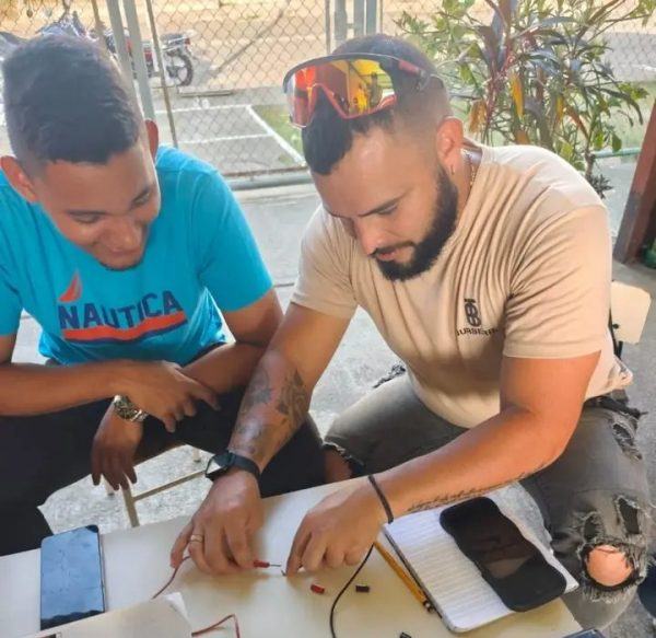 COJEDES | Formación técnica productiva avanza en área eléctrica y  electrónica