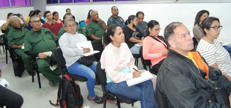 Inces aclaró dudas legales y fiscales a emprendedores - inline