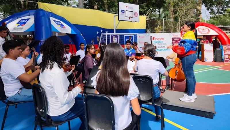 YARACUY | Reinaugurada cancha de usos múltiples Omar Peña “El You”
