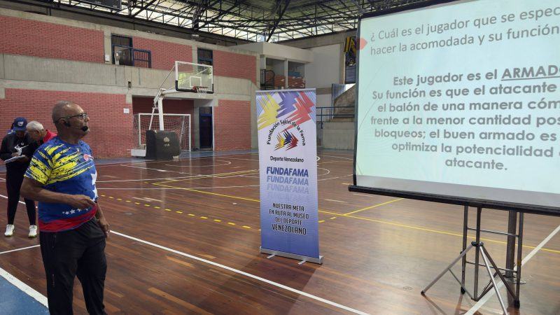 Inces actualizó a entrenadores de voleibol de todo el país - inline