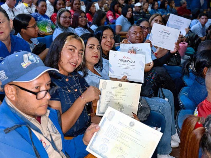BOLÍVAR | Inces participó en la Décima Graduación Conjunta Nacional de la Clase Obrera - inline