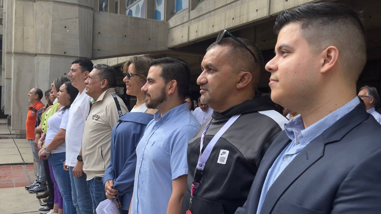 Inces conmemora 61 años del PNA en su acto cívico - inline